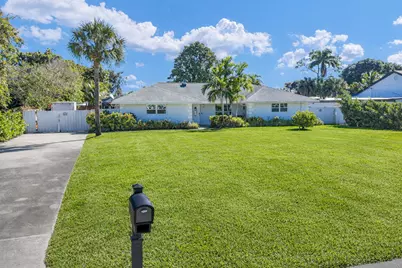 3150 Gulfstream Road, Palm Springs, FL 33461 - Photo 1