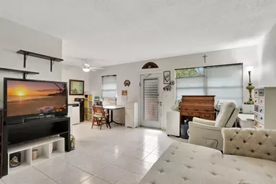 4076 Newport Q #4076, Deerfield Beach, FL 33442 - Photo 6