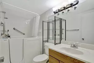 4076 Newport Q, Deerfield Beach, FL 33442 - Photo 16