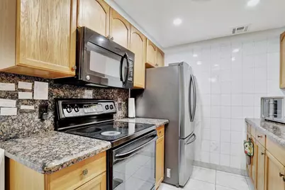 4076 Newport Q #4076, Deerfield Beach, FL 33442 - Photo 10