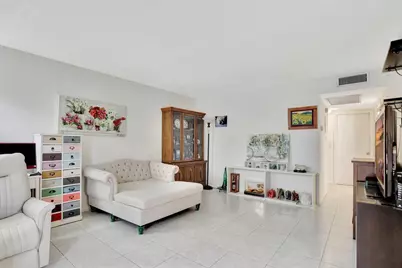 4076 Newport Q #4076, Deerfield Beach, FL 33442 - Photo 4