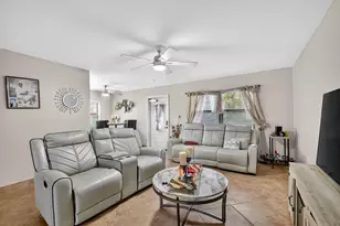 743 Burgundy P, Delray Beach, FL 33484 - Photo 6