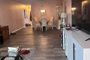 4302 Martinique Cir, Pompano Beach, FL 33066 - Photo 10