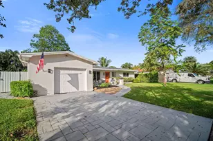 10611 NW 18th Pl, Hollywood, FL 33026 - Photo 2