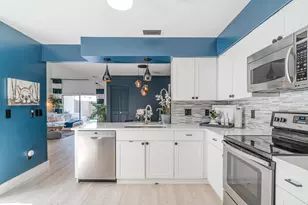 8016 Edgemere Ln, Palm Beach Gardens, FL 33410 - Photo 6