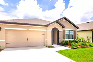 6205 NW Regent St, Port Saint Lucie, FL 34983 - Photo 2