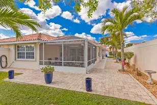 8285 SE Double Tree Dr, Hobe Sound, FL 33455 - Photo 2