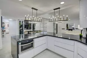 13302 Doubletree Cir, Wellington, FL 33414 - Photo 18