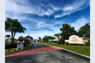 2607 SE Tropical East Circle E, Port Saint Lucie, FL 34952 - Photo 2