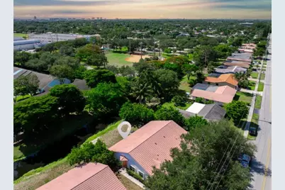 1298 NW 15th Avenue #B, Boca Raton, FL 33486 - Photo 1