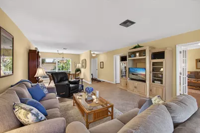 17 SE Turtle Creek Drive #Unit D, Jupiter, FL 33469 - Photo 2