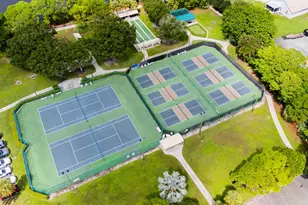 376 NW Sherry Ln, Port Saint Lucie, FL 34986 - Photo 14