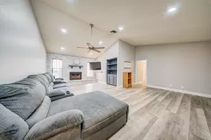 301 Knotty Wood Ln, Wellington, FL 33414 - Photo 10