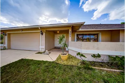 301 Knotty Wood Lane, Wellington, FL 33414 - Photo 2