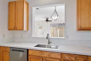 8050 Murano Cir, Palm Beach Gardens, FL 33418 - Photo 8