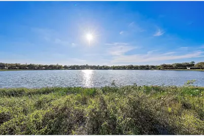 8050 Murano Circle, Palm Beach Gardens, FL 33418 - Photo 24