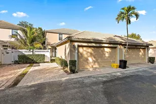 8050 Murano Cir, Palm Beach Gardens, FL 33418 - Photo 20