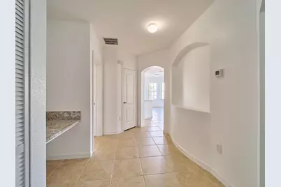 140 SW Peacock Boulevard #21-202, Port Saint Lucie, FL 34986 - Photo 4