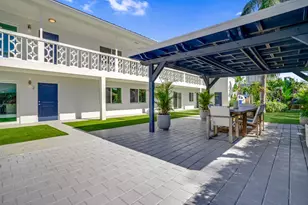 2649 Lake Dr, West Palm Beach, FL 33404 - Photo 8