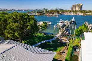 2649 Lake Dr, West Palm Beach, FL 33404 - Photo 4