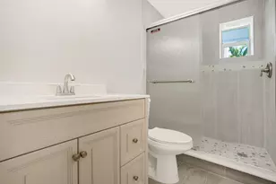 2649 Lake Dr, West Palm Beach, FL 33404 - Photo 58