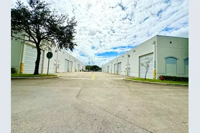 4326 NW 120th Avenue, Coral Springs, FL  - Photo 4