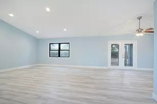 211 SW N Wakefield Cir, Port Saint Lucie, FL 34953 - Photo 4