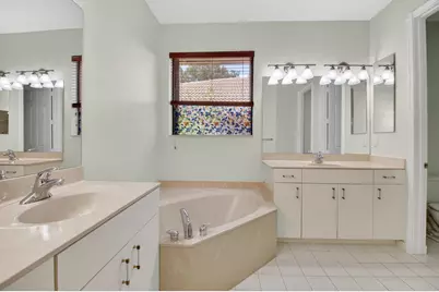 11024 Via Amalfi, Boynton Beach, FL 33437 - Photo 32