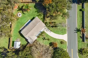 126 Ormond Ct, Sebastian, FL 32958 - Photo 2