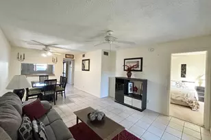 7214 Golf Colony Ct, Lake Worth, FL 33467 - Photo 10