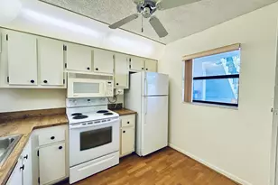 7214 Golf Colony Ct, Lake Worth Beach, FL 33467 - Photo 2