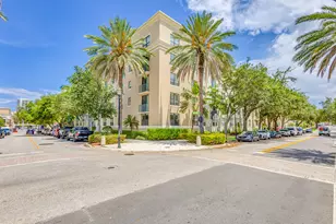 630 S Sapodilla Ave, West Palm Beach, FL 33401 - Photo 1