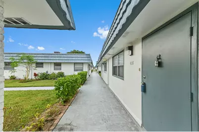 91 Waterford D, Delray Beach, FL 33446 - Photo 2