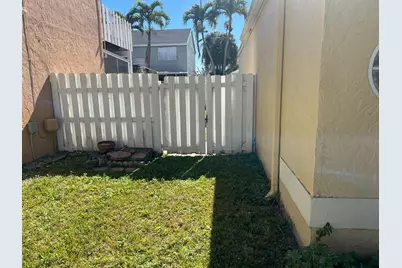 1239 Sussex Street, Boynton Beach, FL 33436 - Photo 8