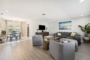 428 SE 2nd St, Deerfield Beach, FL 33441 - Photo 2