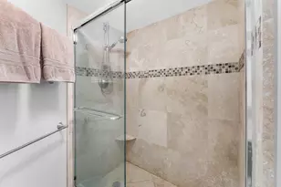 5420 N Ocean Dr, Singer Island, FL 33404 - Photo 32