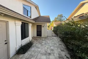 238 River Park Dr, Jupiter, FL 33477 - Photo 2