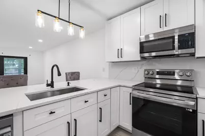 5 Abbey Lane #207, Delray Beach, FL 33446 - Photo 2