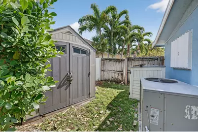 1223 Isle Court, Boynton Beach, FL 33426 - Photo 36