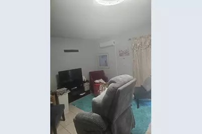 709 SW 4th Street, Hallandale Beach, FL 33009 - Photo 10