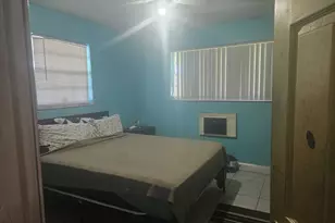 709 SW 4th St, Hallandale Beach, FL 33009 - Photo 20