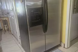 709 SW 4th St, Hallandale Beach, FL 33009 - Photo 16