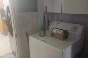 709 SW 4th St, Hallandale Beach, FL 33009 - Photo 26