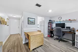 18081 SE Country Club Dr, Jupiter, FL 33469 - Photo 4