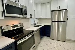 4657 Fountains Dr S, Lake Worth, FL 33467 - Photo 4