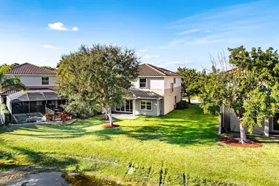8316 Calabria Lakes Drive, Boynton Beach, FL 33473 - Photo 38