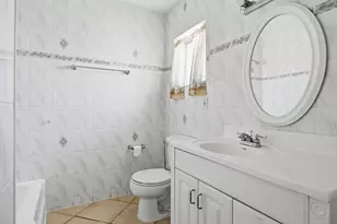 2965 Ashley Dr W, West Palm Beach, FL 33415 - Photo 10