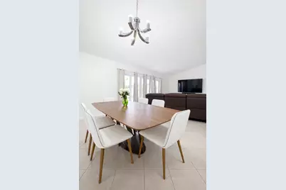 4581 Holly Lake Drive, Lake Worth, FL 33463 - Photo 10