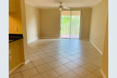 6521 Emerald Dunes Drive #307, West Palm Beach, FL 33411 - Photo 8