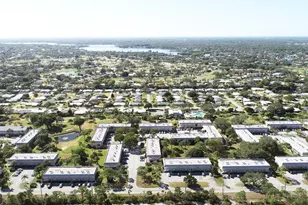 18081 SE Country Club Dr, Jupiter, FL 33469 - Photo 30